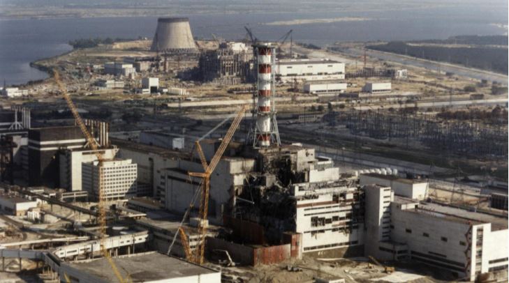Chernóbil, en 1986, captada unos meses después de la explosión de uno de sus reactores. (Foto: AFP)