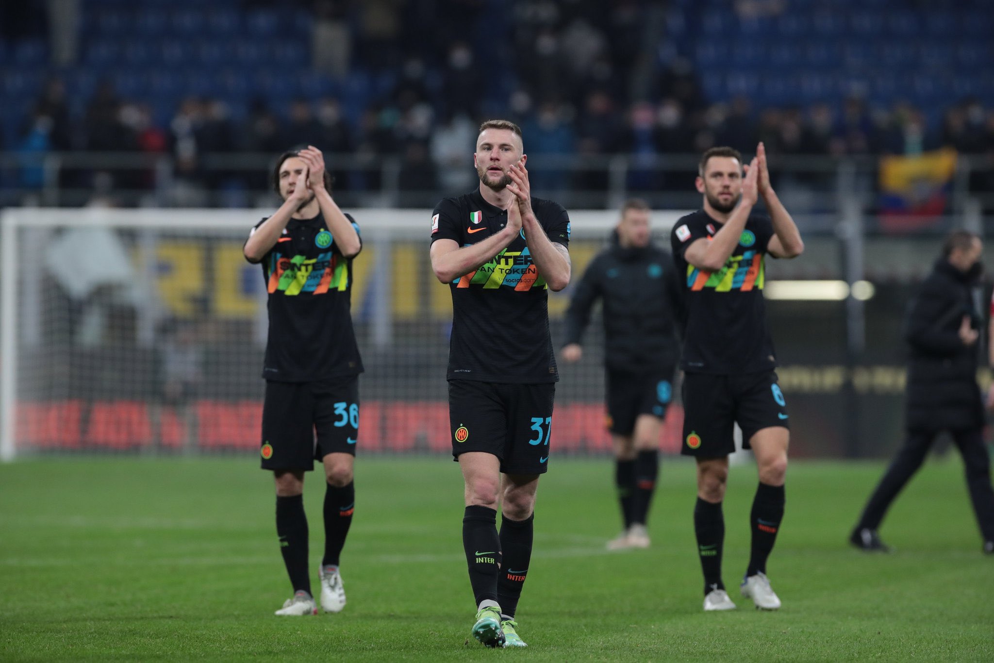 Los jugadores del Inter de Milán celebraron la clasificación. (Foto Prensa Libre: @Twitter @Inter_es)