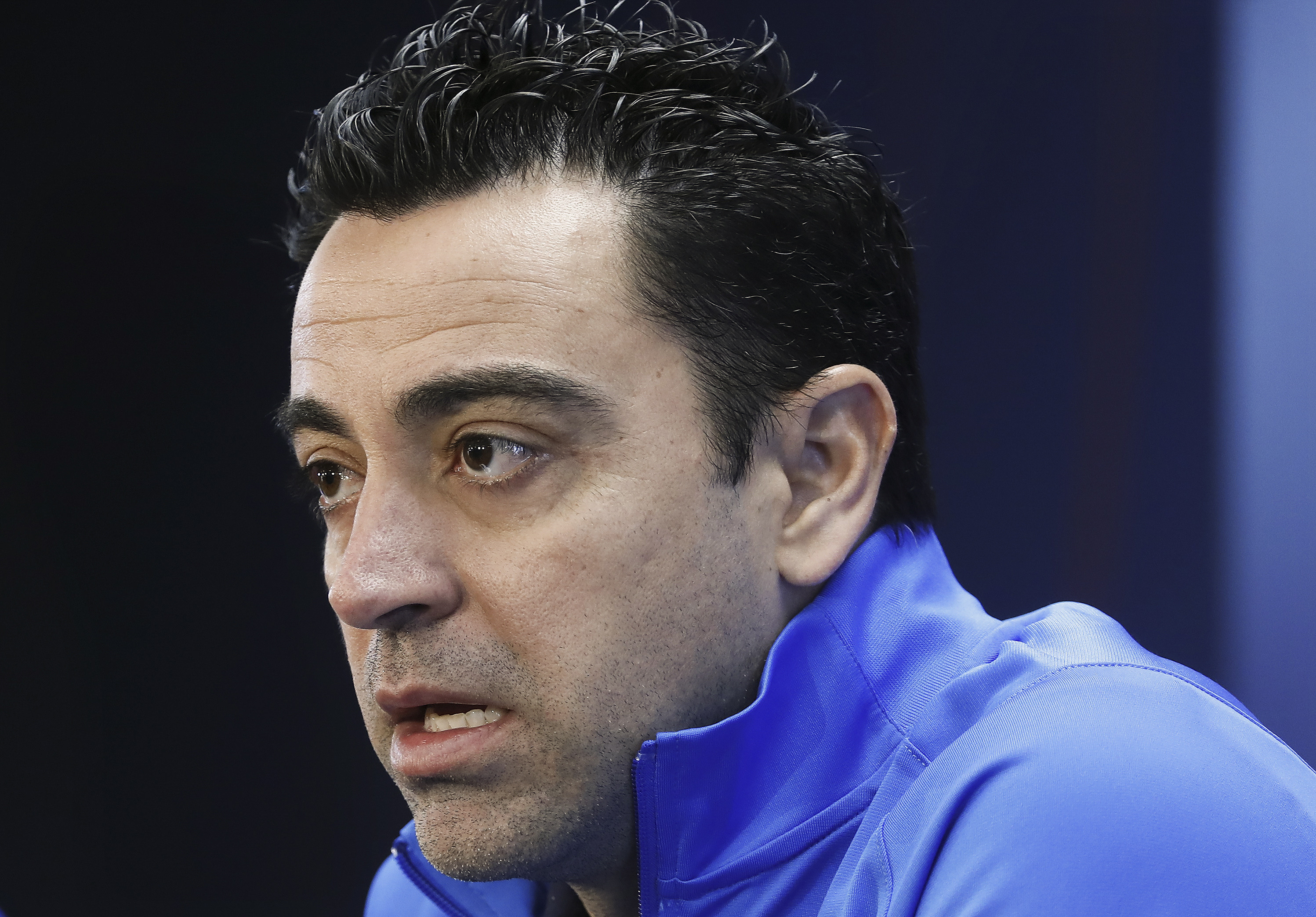 El entrenador del FC Barcelona, Xavi Hernández, durante la rueda de prensa previa al Elche FC. (Foto Prensa Libre: EFE)