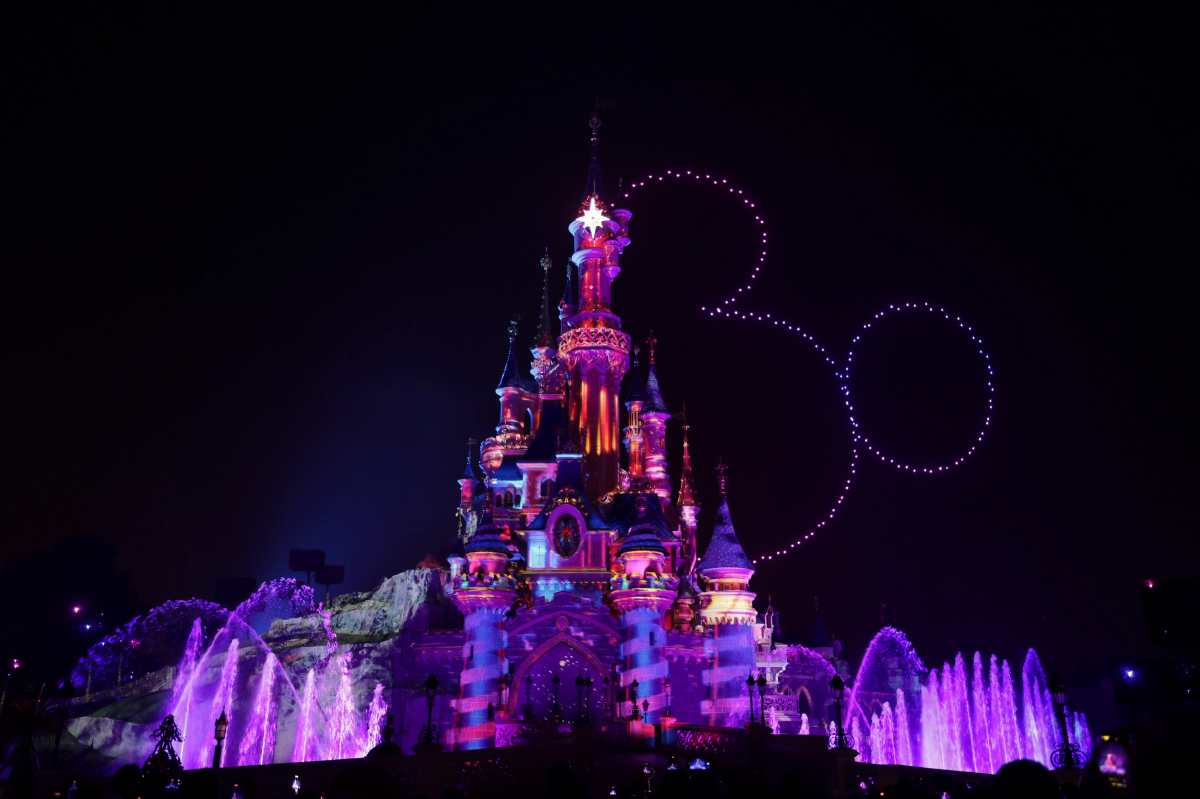 Disneyland París sopla 30 velas después de superar dos años de pandemia