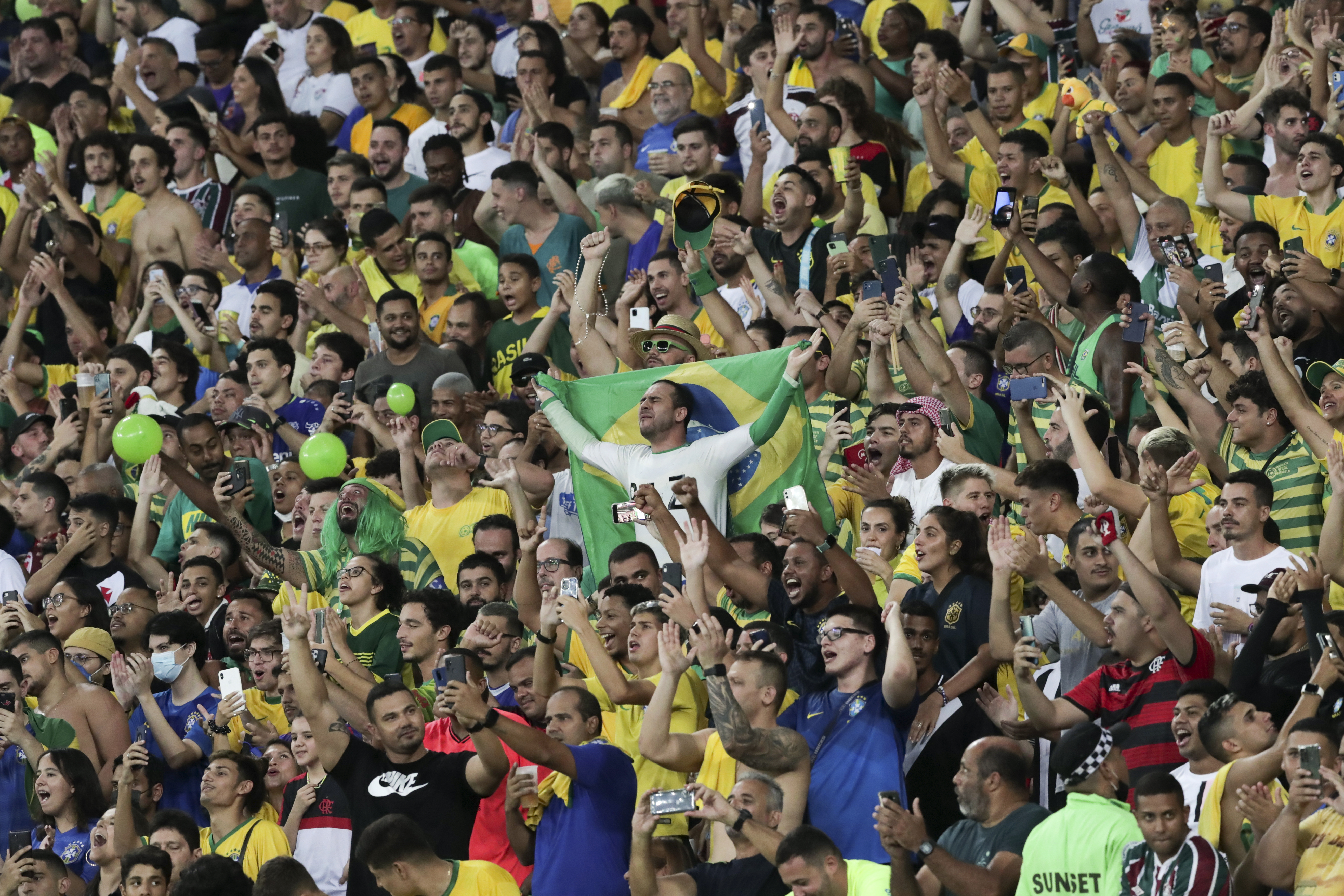 Aficionados de Brasil alentarán a su Selección en el Mundial de Qatar. Foto Prensa Libre (EFE)