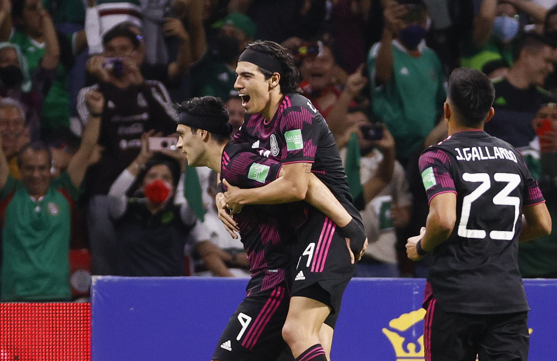 México continúa sufriendo su maldición en los Mundiales. (Foto Prensa Libre: EFE)