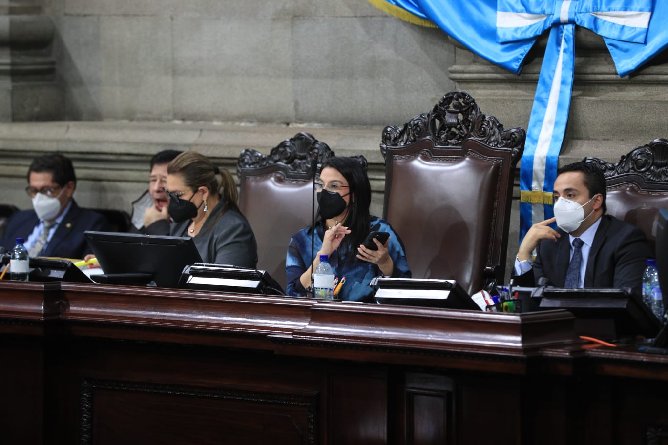 Diputados aprueban un subsidio al diésel y la gasolina regular. (Foto Prensa Libre: María José Bonilla)