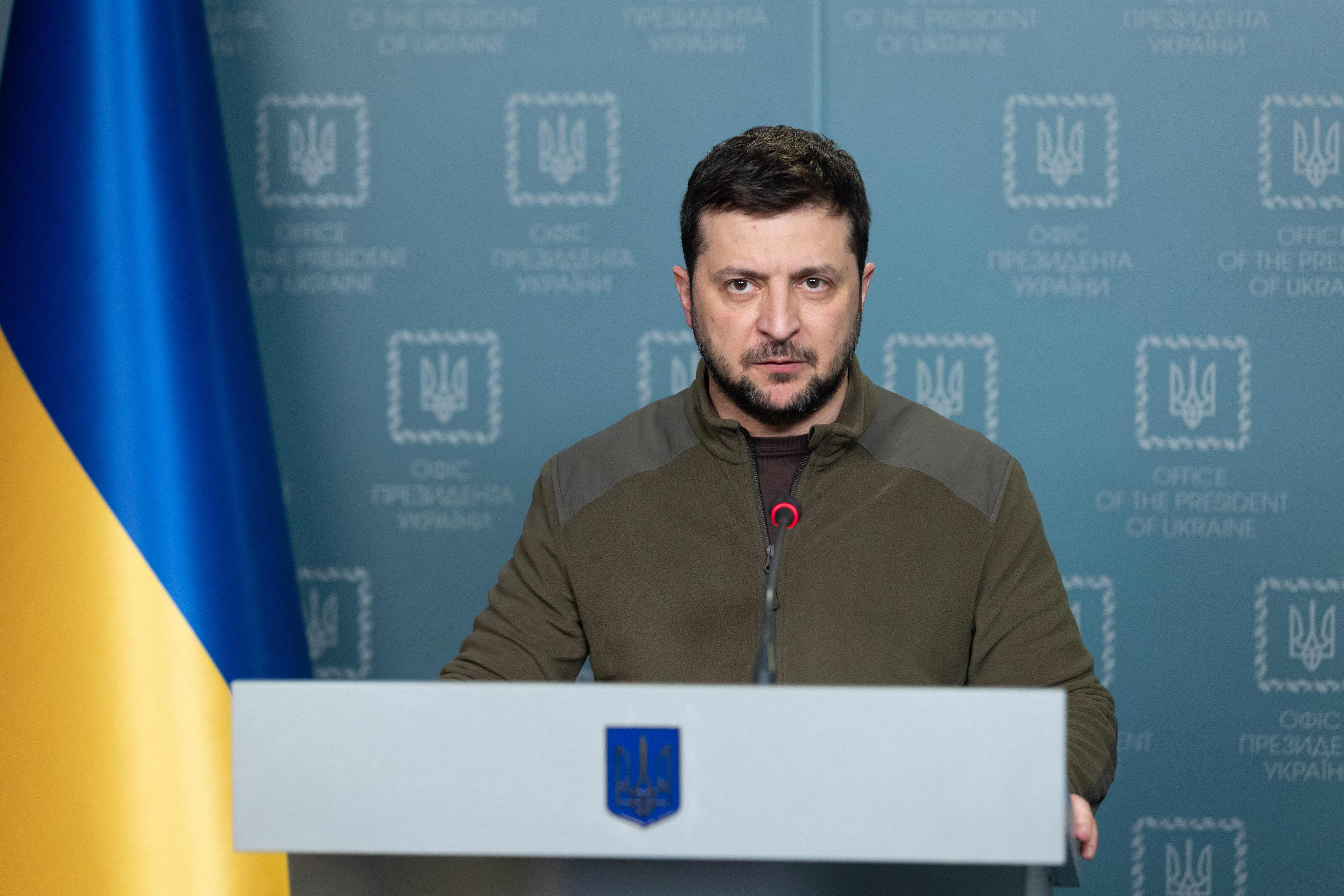 El presidente de Ucrania difundió un video por sus redes sociales solicitando un proceso de diálogo. Fotografía: AFP