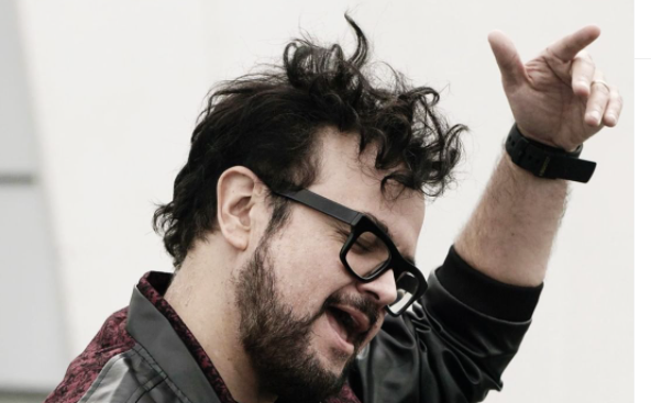 Aleks Syntek podría adentrarse al mundo del reguetón si se cumplen las condiciones que propone. (Foto Prensa Libre: @syntekoficial/Instagram)