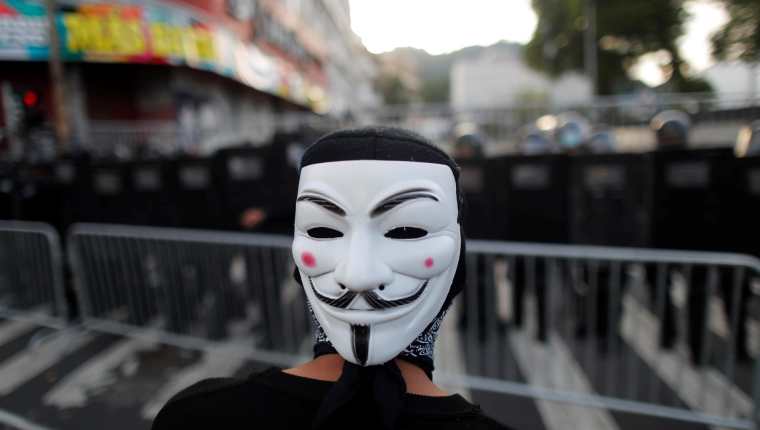 Los videos que muestran cómo Anonymous hackeó la televisión rusa y emitió  imágenes de los ataques contra Ucrania ? Prensa Libre