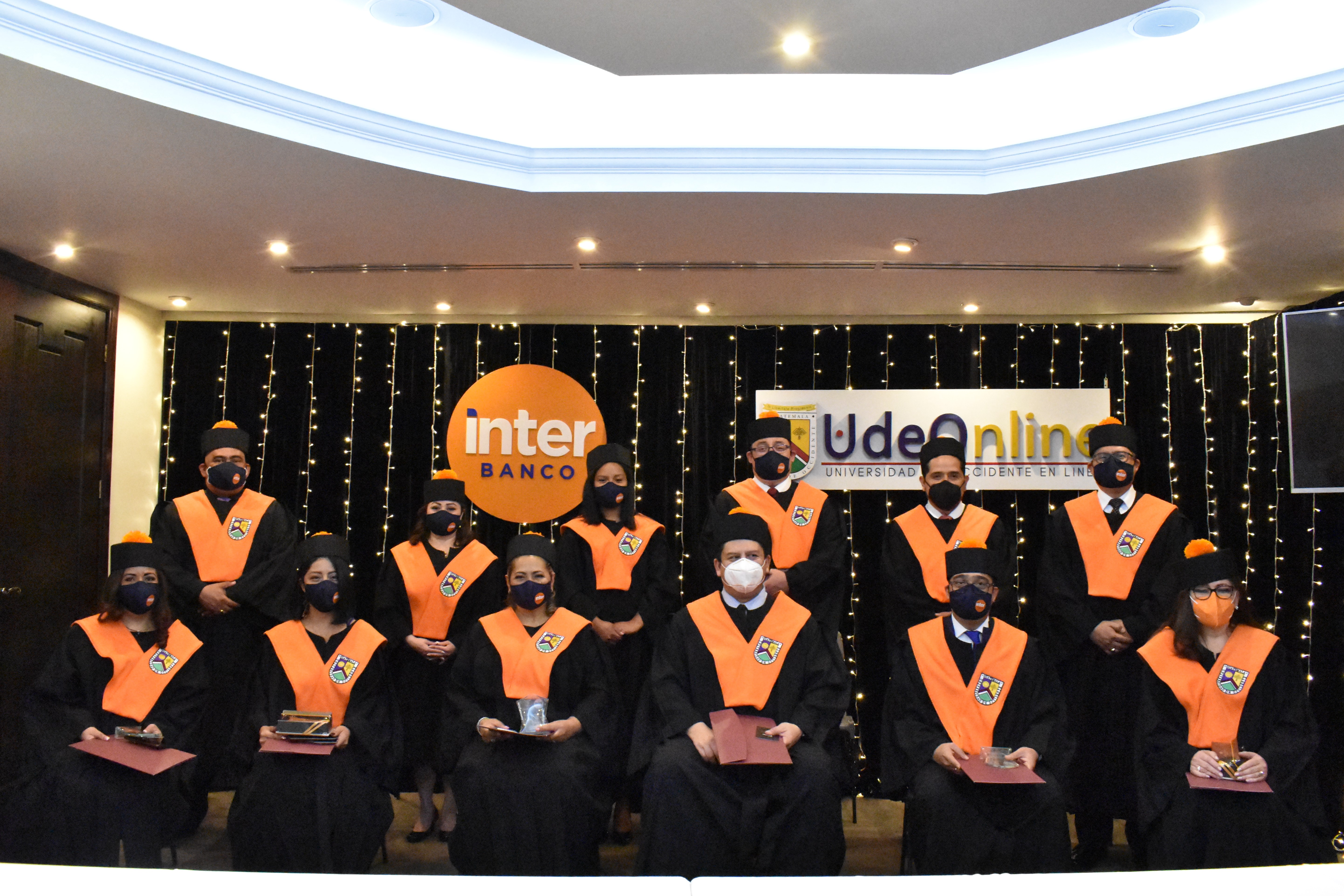 InterBanco realizó la graduación de la primera generación de su programa Universidad Corporativa. Foto Prensa Libre: Cortesía.