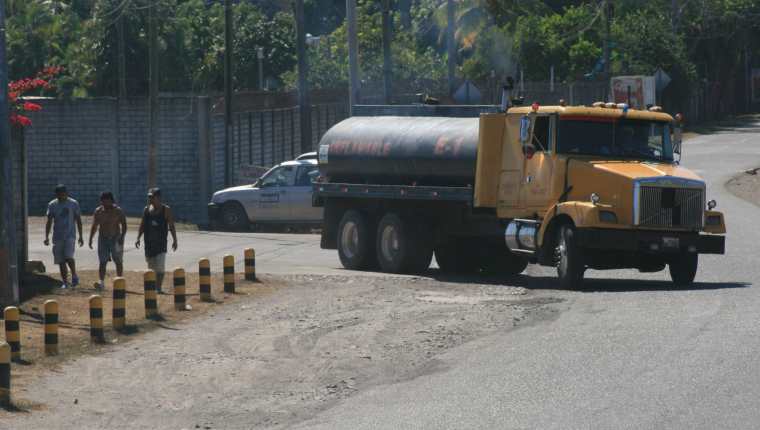 Medio de transporte de combustible en Guatemala