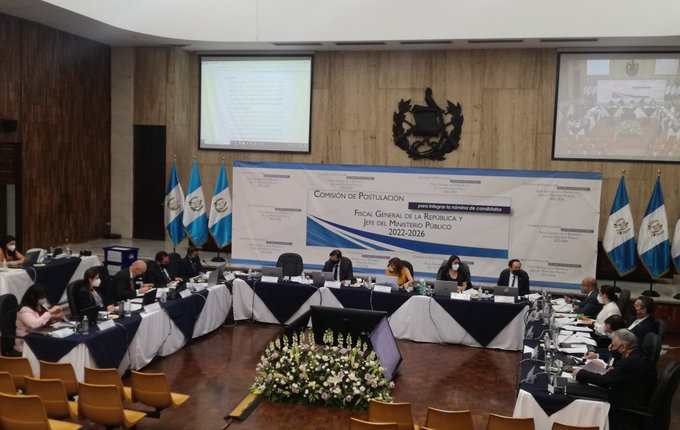 En la sexta reunión la Comisión de Postulación analiza las 33 objeciones presentadas en contra de 8 aspirantes a fiscal general. (Foto: Prensa Libre Guatemala Visible)