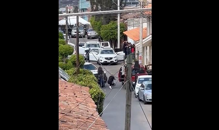 México revela más detalles de los sicarios que masacraron a varias personas durante un velorio en Michoacán