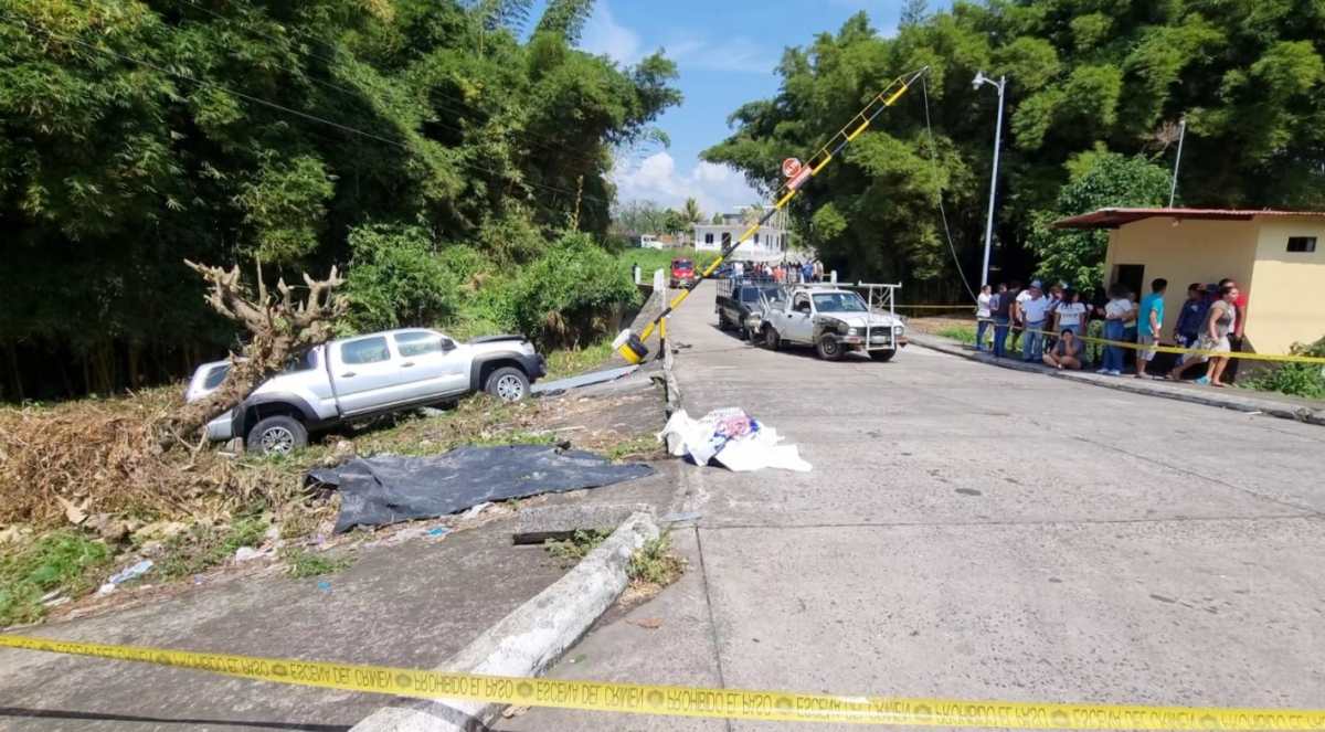 Video: Cámara de vigilancia capta múltiple accidente en San Felipe, Retalhuleu, en el que murió un adulto mayor