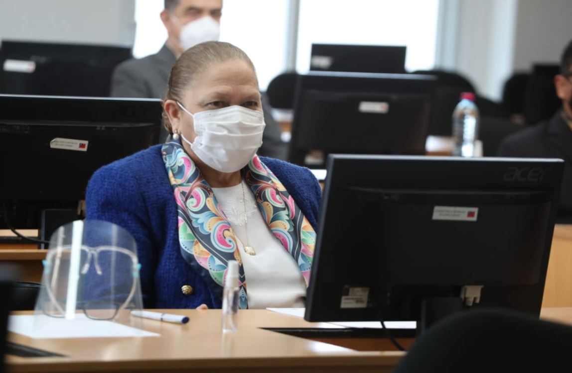 La fiscal general del MP, María Consuelo Porras, en las pruebas psicométricas que pasaron los 15 aspirantes al cargo de jefe del MP, en el cual busca la reeleción. (Foto Prensa Libre: María René Barrientos)