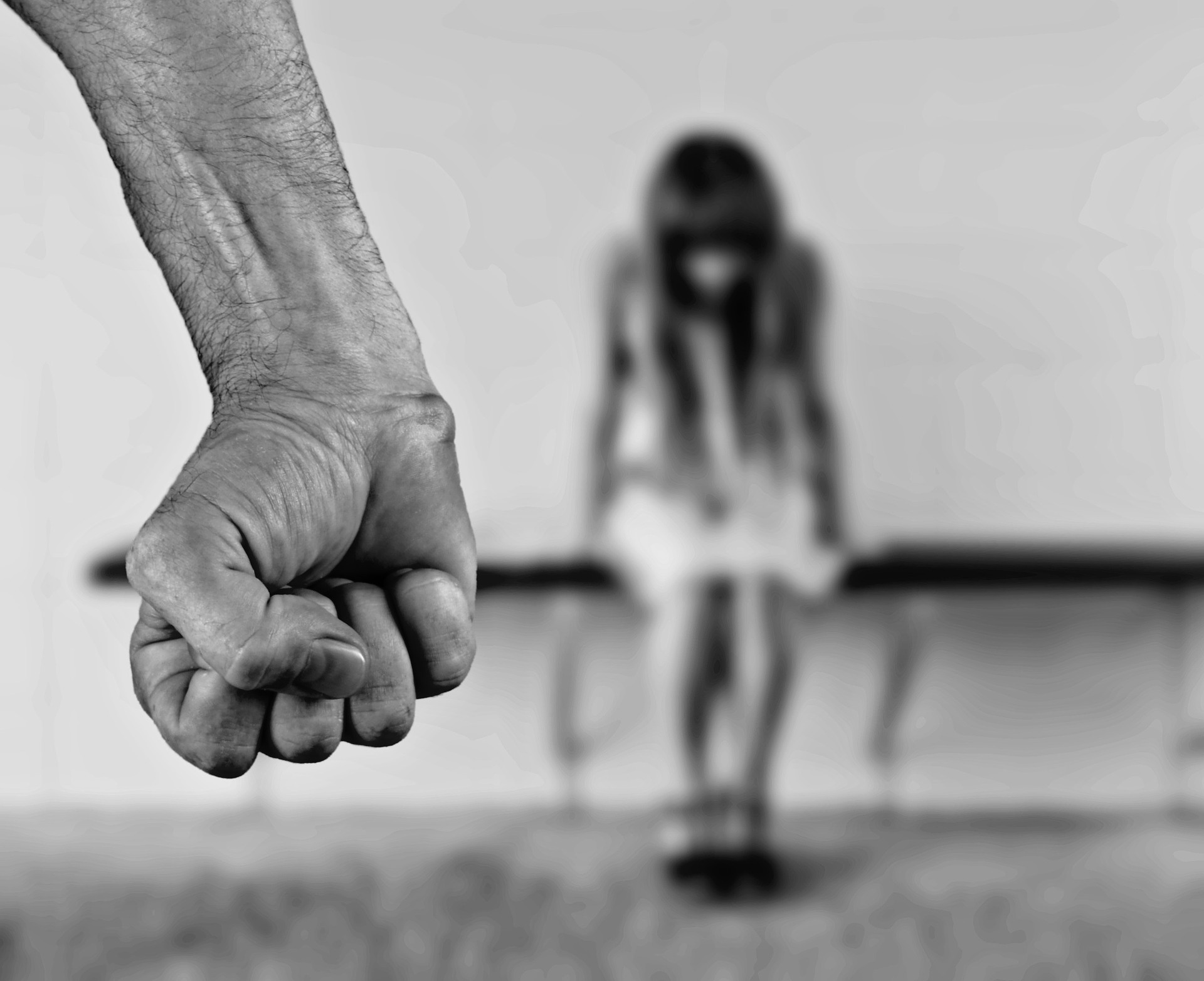 Hallan muerto en su casa a un profesor que fue acusado de abusos sexuales a menores. (Foto Prensa Libre: Pixabay)
