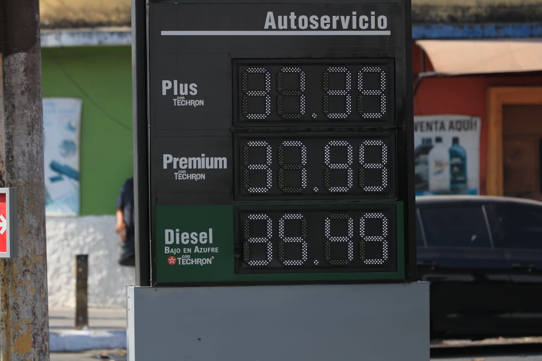 Cómo está el precio de la gasolina y el diésel en varias zonas de la ciudad de Guatemala