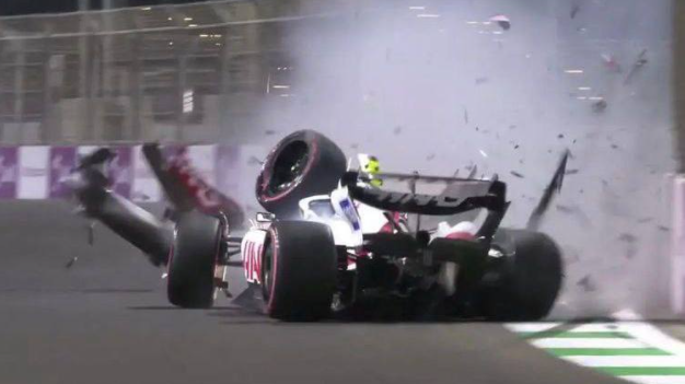 Así fue el brutal accidente de Mick, hijo de Michael Schumacher, en el GP de Arabia Saudita (VIDEO)