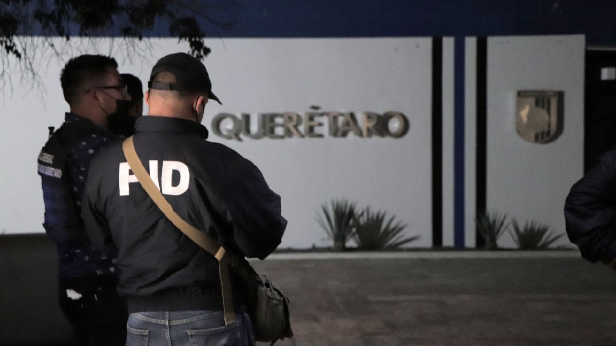 Los cateos fueron realizados simultáneamente durante la noche de este jueves 10 de marzo, informó la Fiscalía de Querétaro. Foto Fiscalía General de Querétaro.