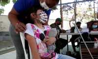 Vacunación de niños en Guatemala