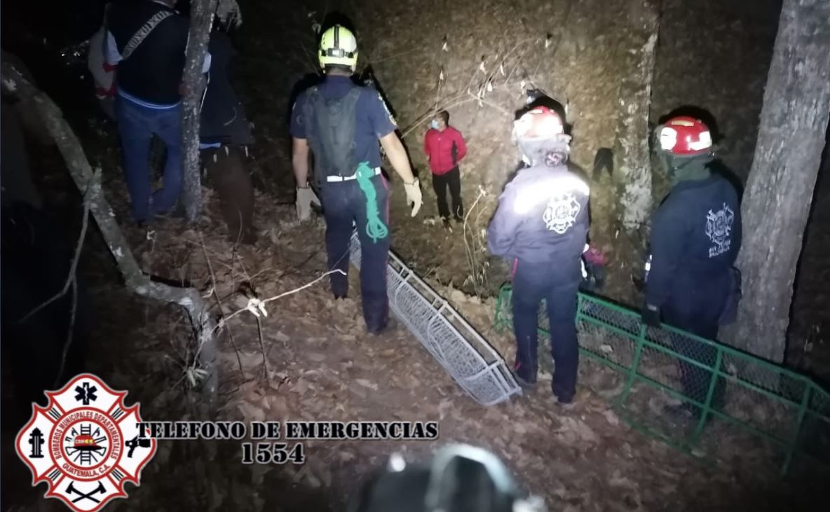 Localizan los cuerpos de dos mujeres con señales de violencia en San Bartolomé Jocotenango