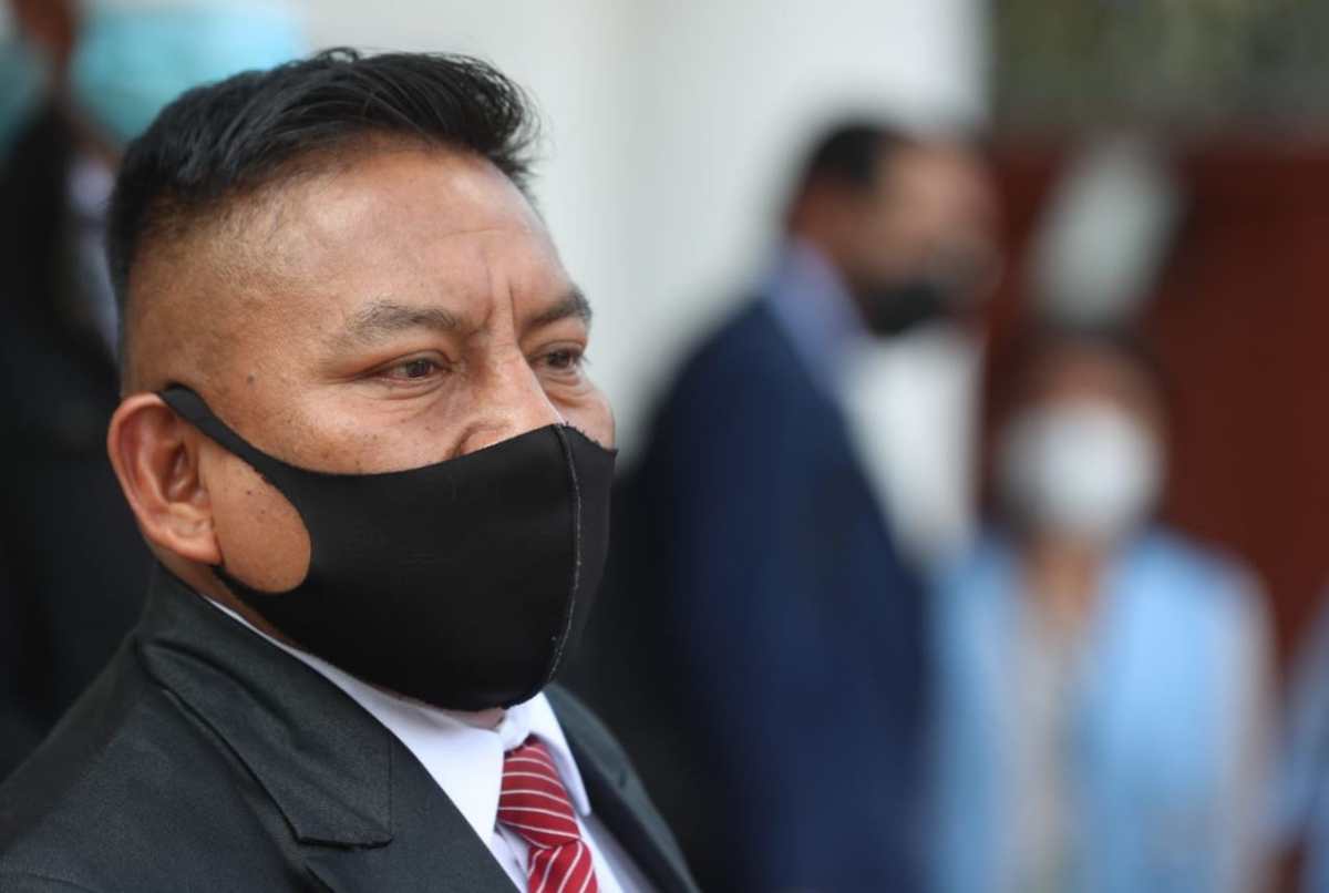 Envían a juicio a inspector de la PNC por altercado de tránsito con el juez Pablo Xitumul en 2019