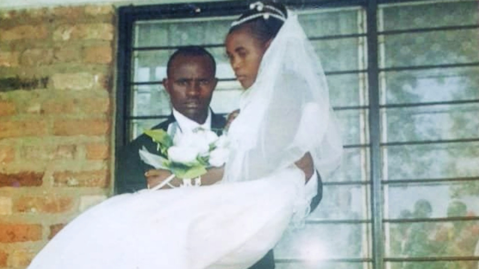 Ruanda: “Perdoné al asesino de mi esposo: nuestros hijos se casaron”