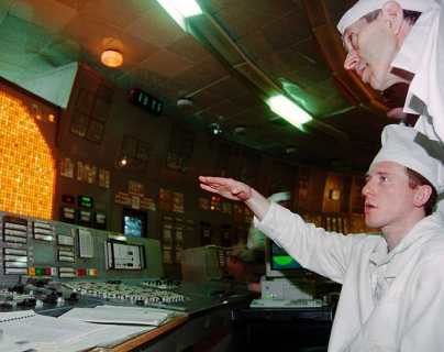 Chernóbil: por qué la central nuclear siguió funcionando tras el accidente y cuándo dejará de ser radiactiva