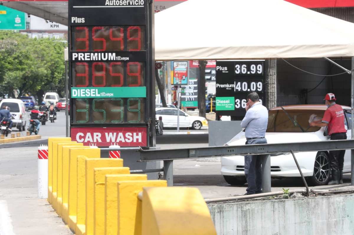 Precios de los combustibles en Guatemala registran nueva alza y el diésel es el más afectado