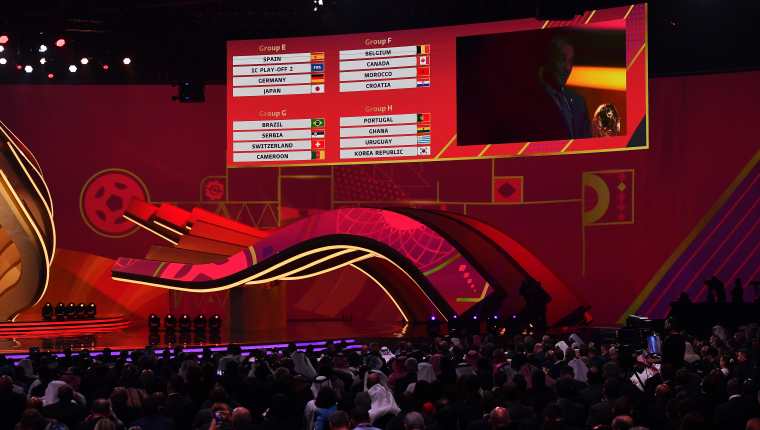 Este viernes se definieron los grupos para el Mundial de Qatar 2022. (Foto Prensa Libre: EFE)