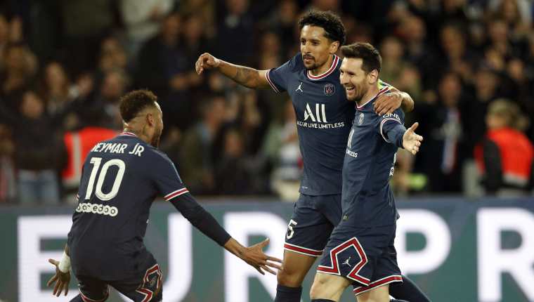 El Paris Saint Germain celebra su décimo titulo de Ligue 1. Foto Prensa Libre (EFE)