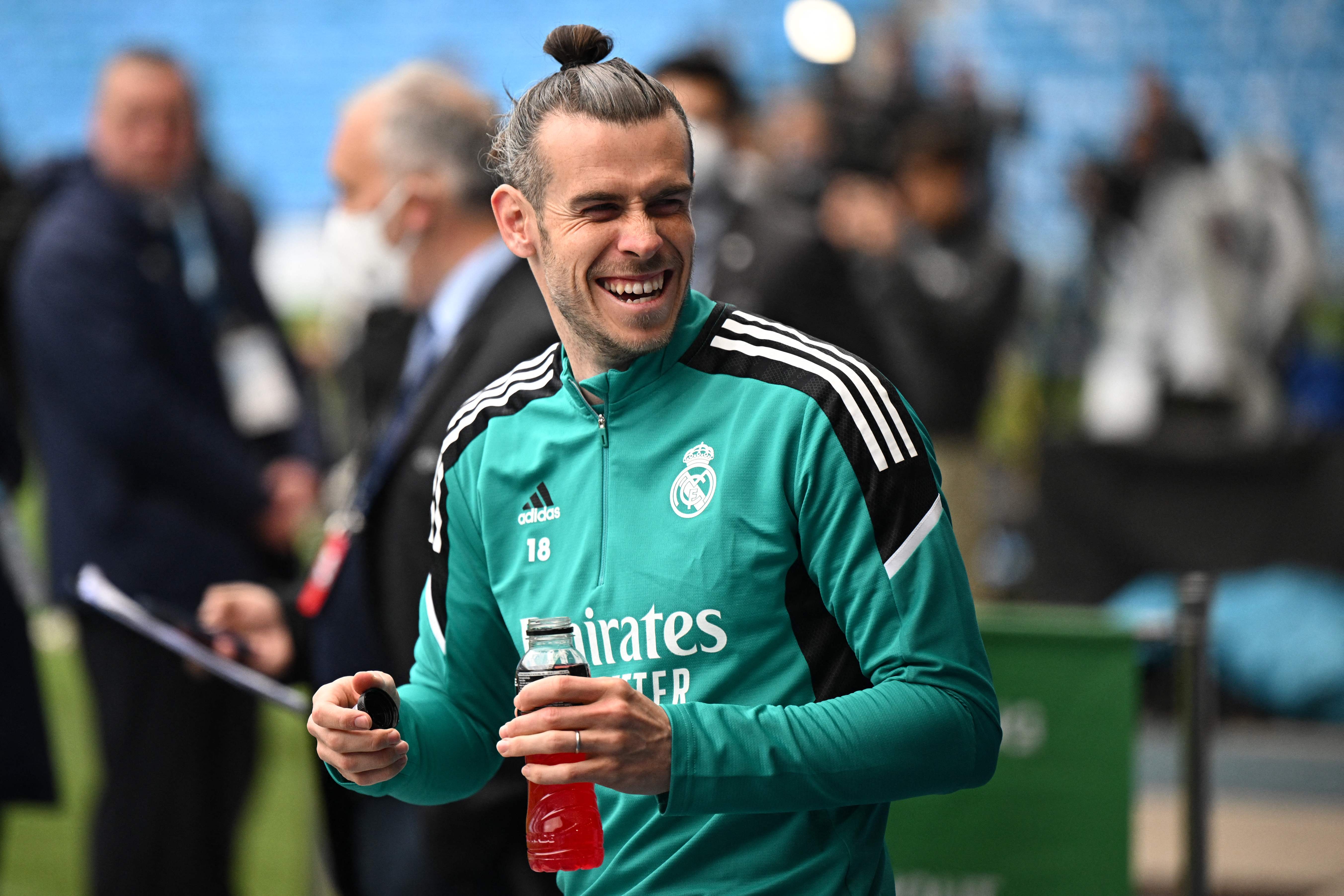 Gareth Bale no estuvo presente en el Santiago Bernabéu, debido a una lesión en la espalda y se quedó en casa. (Foto Prensa Libre: AFP).