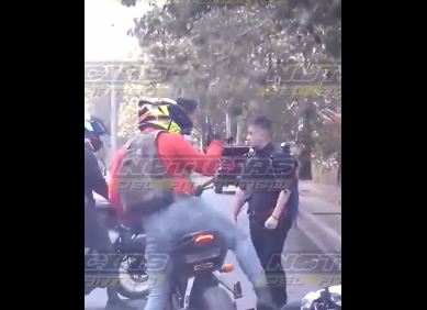 Video: Así fue la discusión entre motoristas en medio del tránsito en la Calzada la Paz