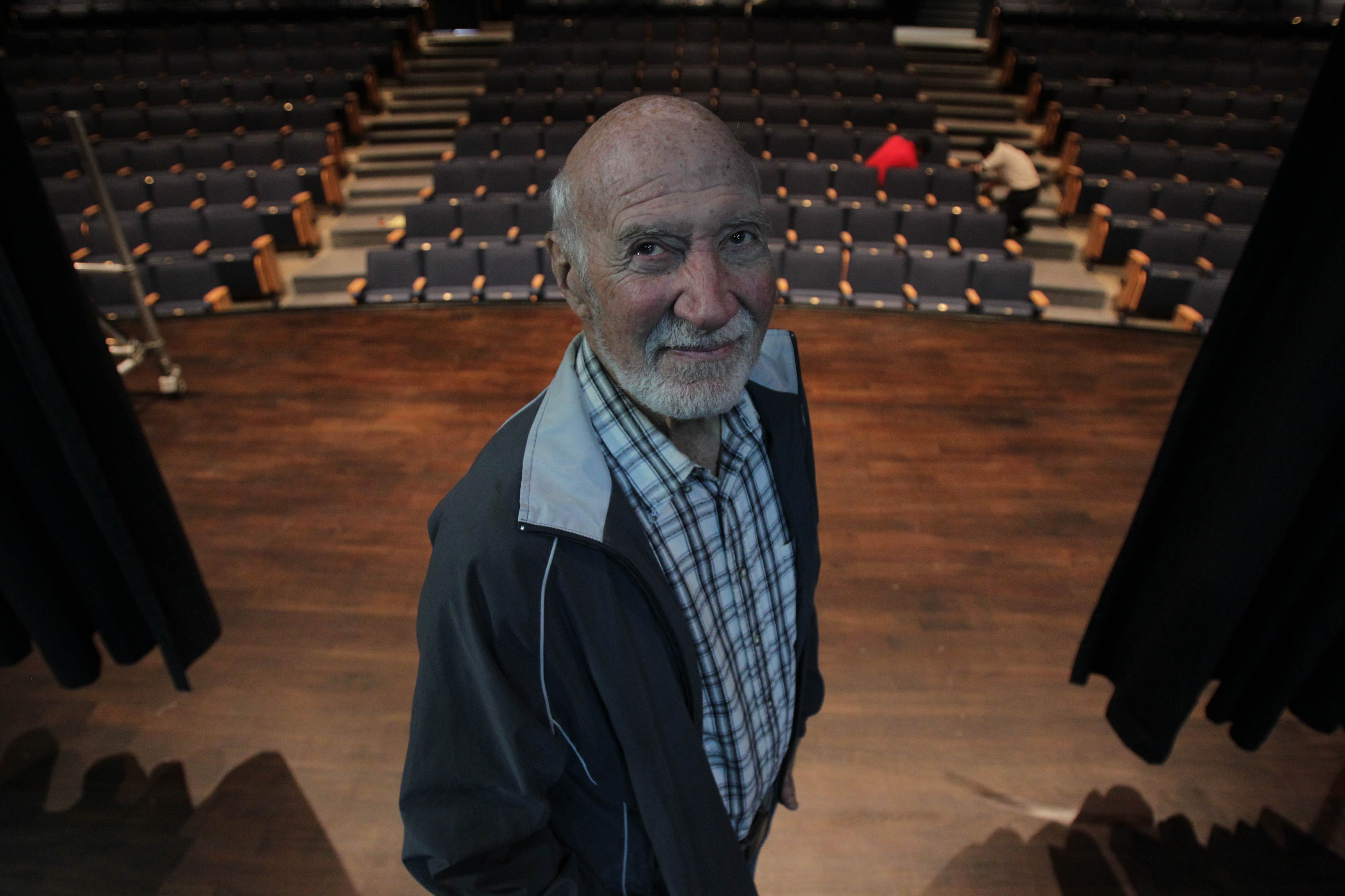  Dick Smith tuvo un impacto importante en el desarrollo del teatro en Guatemala. (Fotografía Prensa Libre: Hemeroteca PL)