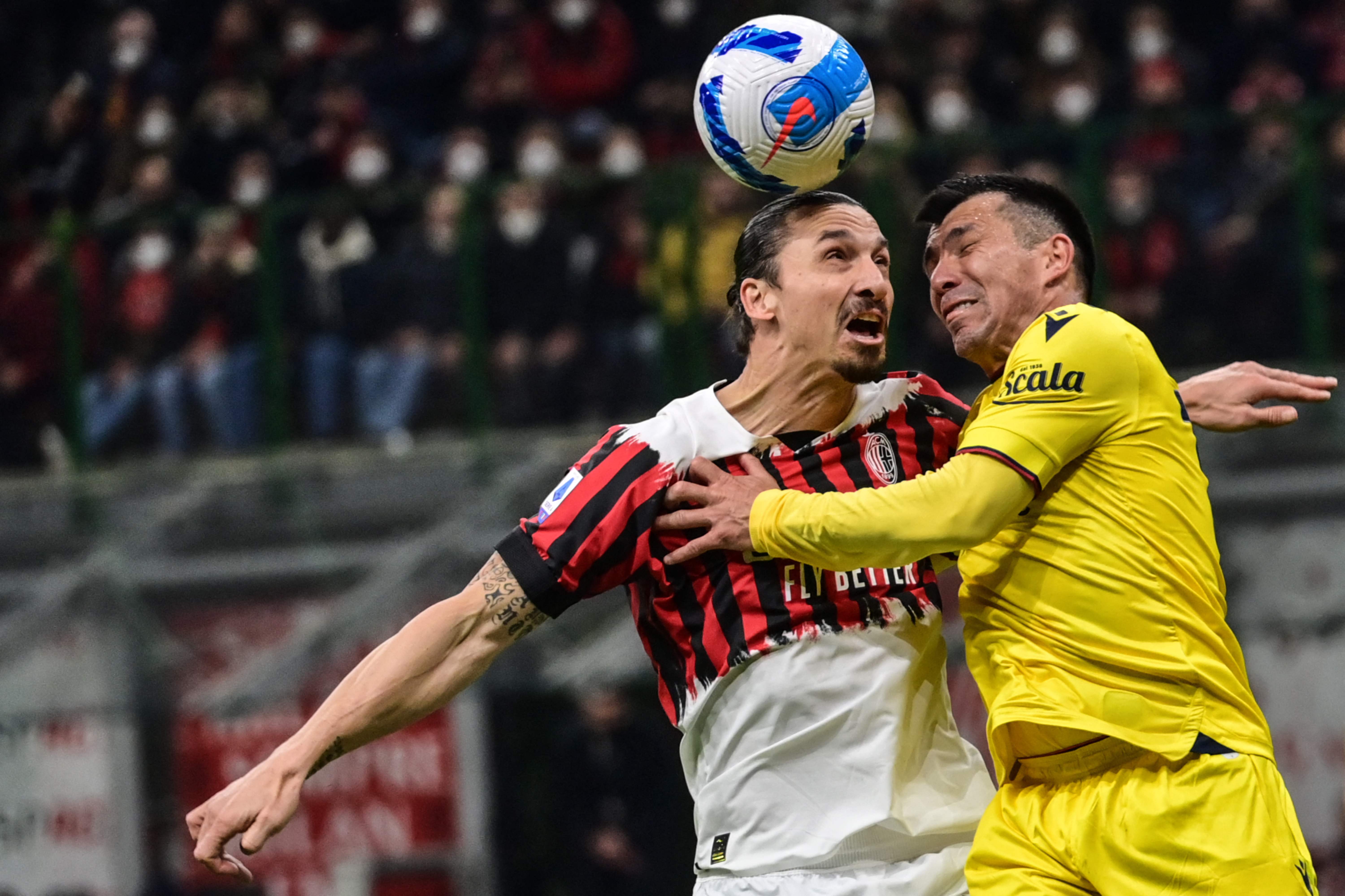 Ibrahimovic será baja para el AC Milan por lesión. (Foto: AFP)