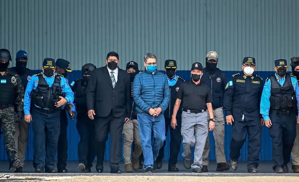 “500 toneladas de cocaína”: las acusaciones que hace EE. UU. contra el expresidente Hernández por nexos con el narco