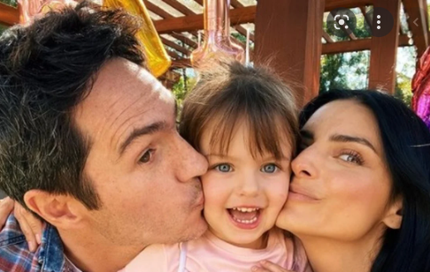 Fotografía de Mauricio, Aislinn y Kailani