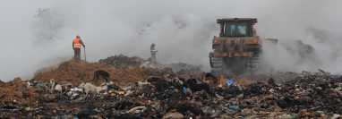 En Quetzaltenango el problema de la basura ha ido en incremento, al punto que se ha convertido en un desastre ambiental. (Foto Prensa Libre: Elmer Vargas)