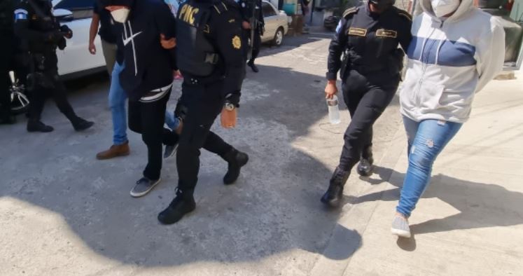 Decomiso de droga en San Ignacio, zona 7 de Mixco.