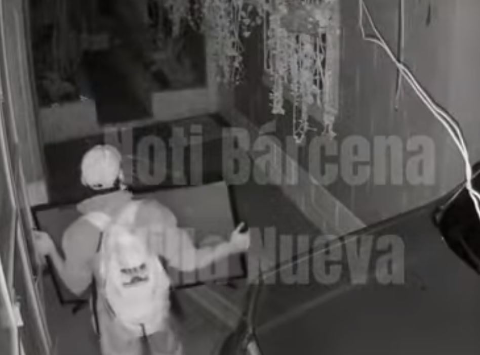 Video: Así ingresa sujeto a viviendas de Villa Nueva para robar en la madrugada