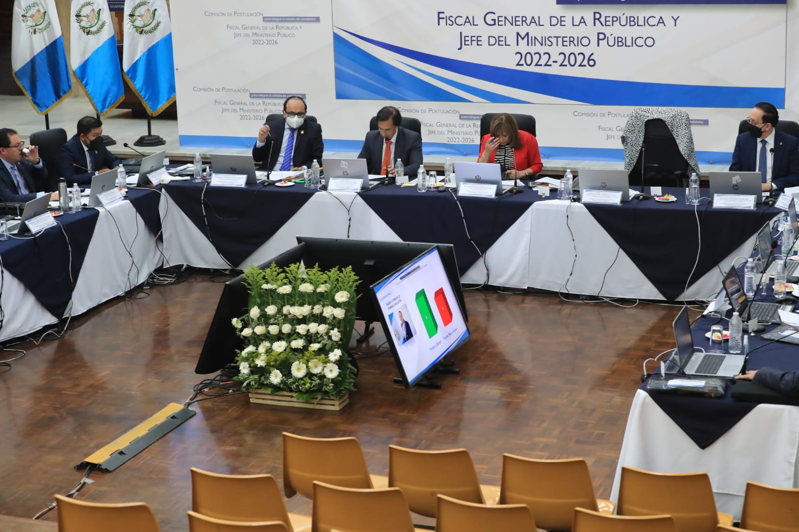 La Comisión de Postulación integra la nómina de candidatos a fiscal general. (Foto Prensa Libre: Élmer Vargas)