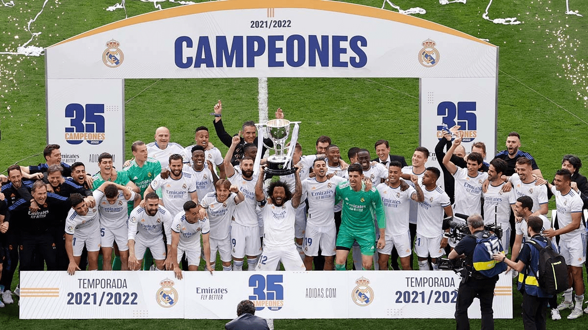 El Real Madrid suma 35 ligas de España, el segundo equipo con más títulos es el FC Barcelona, con 26. Foto Prensa Libre (Real Madrid) 
