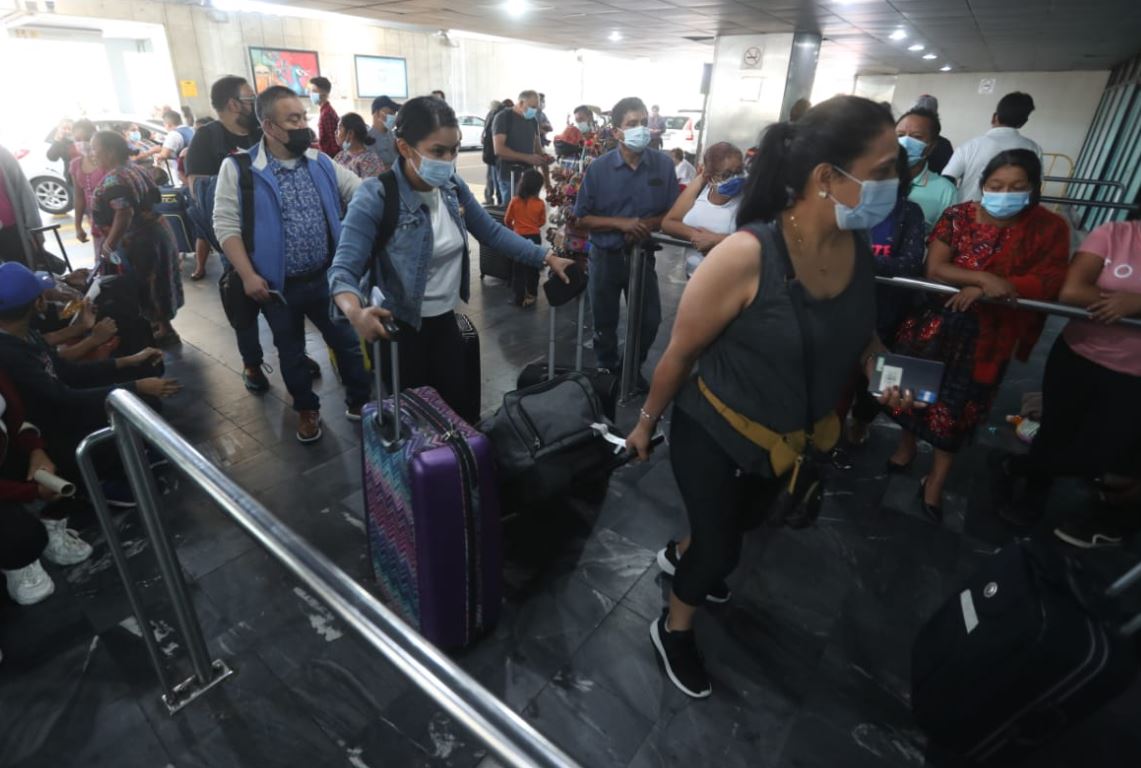 Semana Santa 2022: Cuántos pasajeros han llegado al Aeropuerto La Aurora este mes y cuántos se esperan que lo usarán durante este descanso 