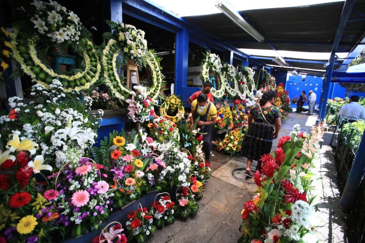 Vendedores de flores esperan aumento de ventas por el Día de la Madre