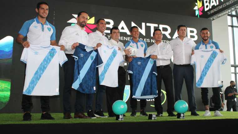 Bantrab es el nuevo patrocinador de la Selección Masculina de Futbol. Foto Prensa Libre: Cortesía
