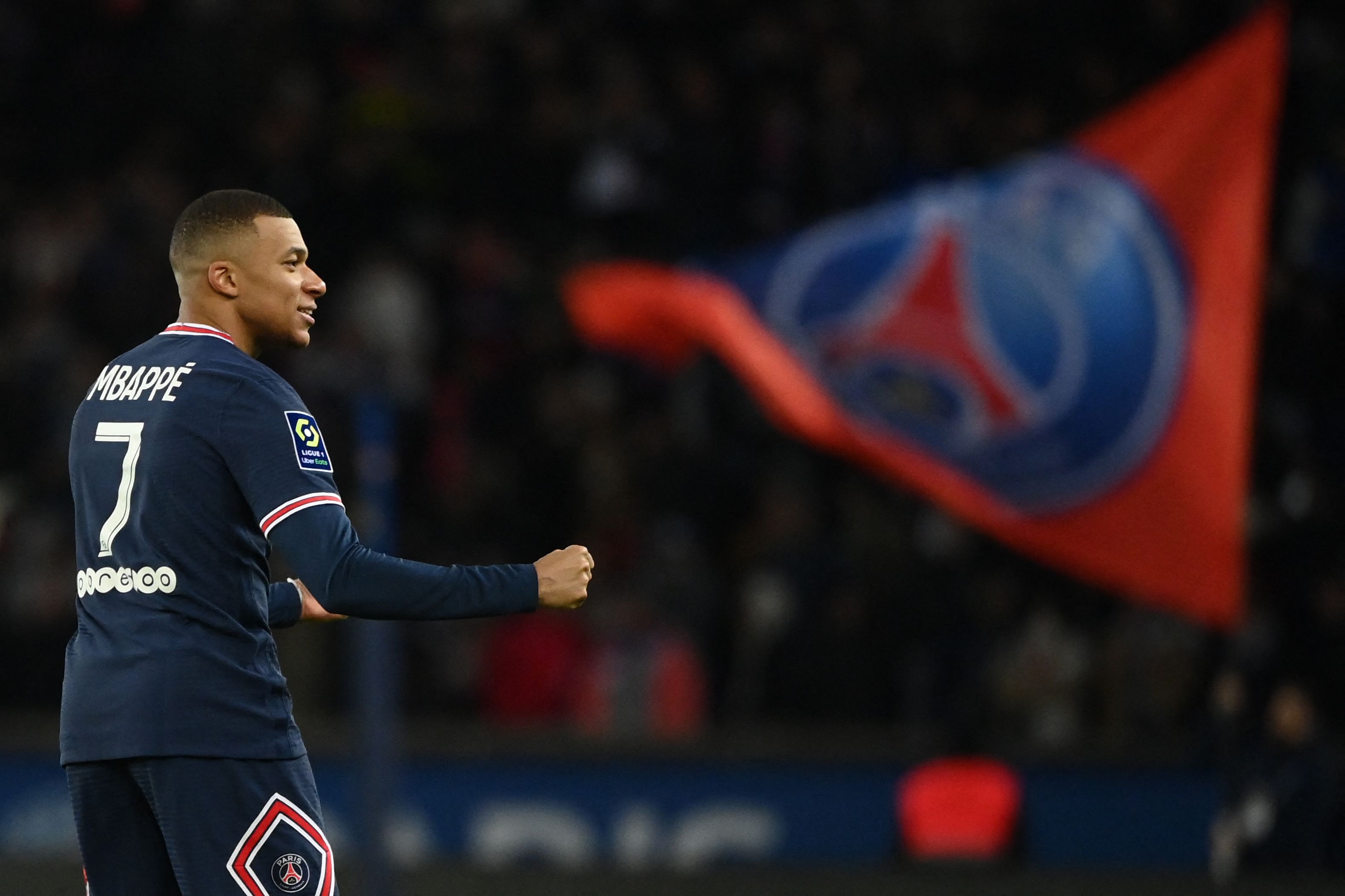 Según la prensa francesa el jugador estaría renovando con el PSG. Foto Prensa Libre (AFP)