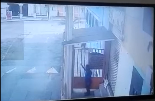Video: Sicario controla a guardia, se le acerca y lo ataca a balazos en la zona 18