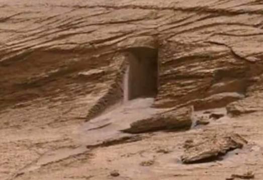 La verdad de la supuesta “puerta extraterrestre” que captó el rover Curiosity en Marte (y qué dijo la NASA)