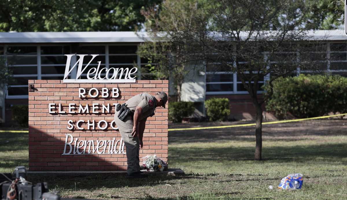 “Voy a abrir fuego en una escuela primaria”: los mensajes en Facebook de Salvador Ramos, autor de la masacre en Texas