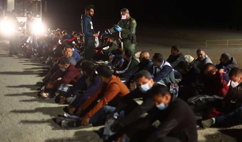 Miles de centroamericanos intentan llegar cada año a EE. UU. de manera irregular. (Foto Prensa Libre: AFP)