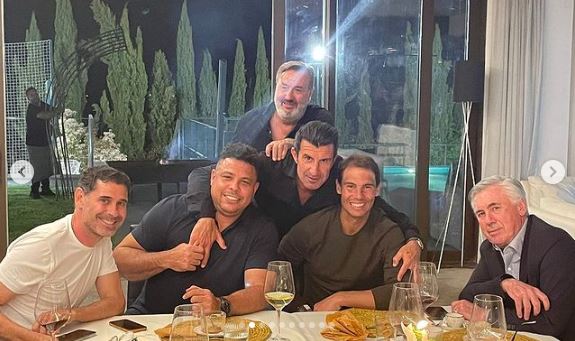 Ancelotti en una cena especial de celebración por el título 35 del Real Madrid. (Foto Prensa Libre: Instagram @dr.angelmartin)