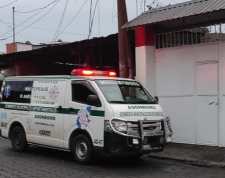 Un ataque armado ocurrió en el barrio Candelaria, Coatepeque, Quetzaltenango, con saldo de un muerto. (Foto Prensa Libre: Bomberos Municipales Departamentales)