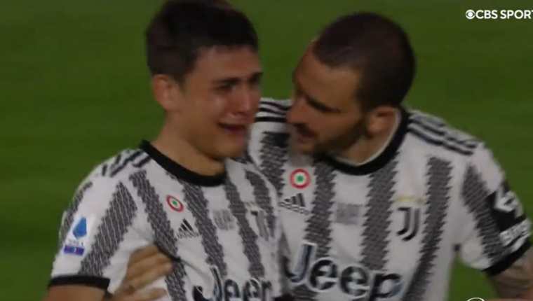 Dybala no pudo contener las lágrimas en su despedida de la Juventus. (Foto Prensa Libre: Captura video)